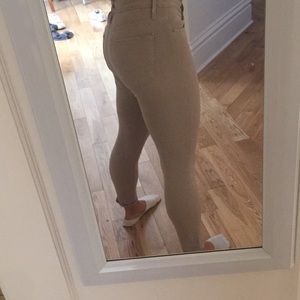 beige cropped mid-rise summer pants